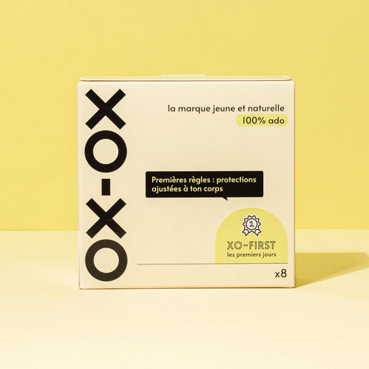 Kit Premières Règles XO-FIRST avec serviettes hygiéniques en coton bio